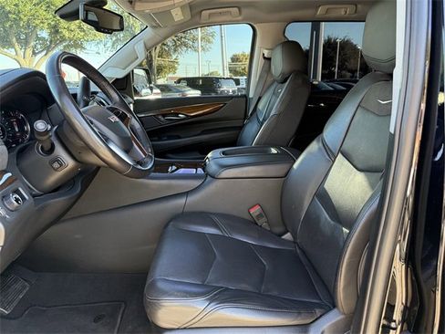 Used 2020 Cadillac Escalade 2WD image 22