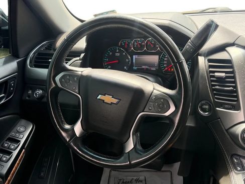 Used 2018 Chevrolet Suburban Premier RWD image 16