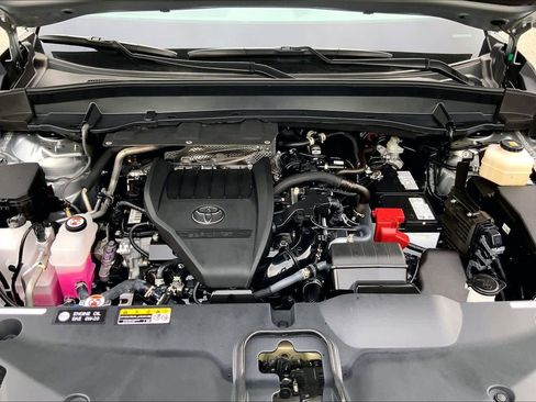 Certified 2025 Toyota Grand Highlander AWD image 31