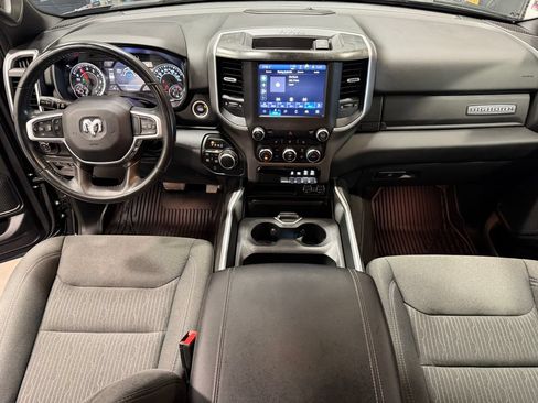 Used 2022 RAM 1500 Big Horn AWD/4WD image 5