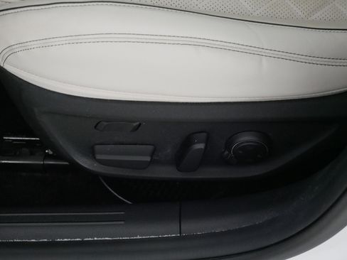 Used 2024 Genesis G70 3.3T Advanced w/ Sport Prestige Package image 20