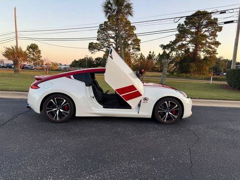 Used 2020 Nissan 370Z Coupe RWD image 5