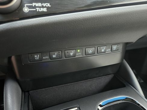 Certified 2024 Lexus ES 350 Ultra Luxury w/ Accessory Package (Z2) image 22