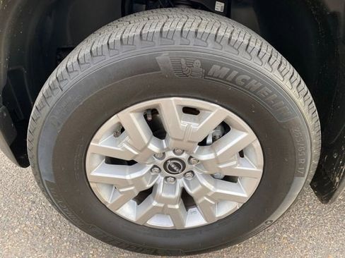 Certified 2024 Nissan Frontier SV w/ Technology Package image 27