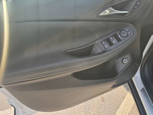 Used 2023 Buick Encore GX Select FWD image 21