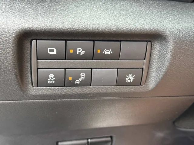 Certified 2025 Nissan Kicks Play S FWD image 30