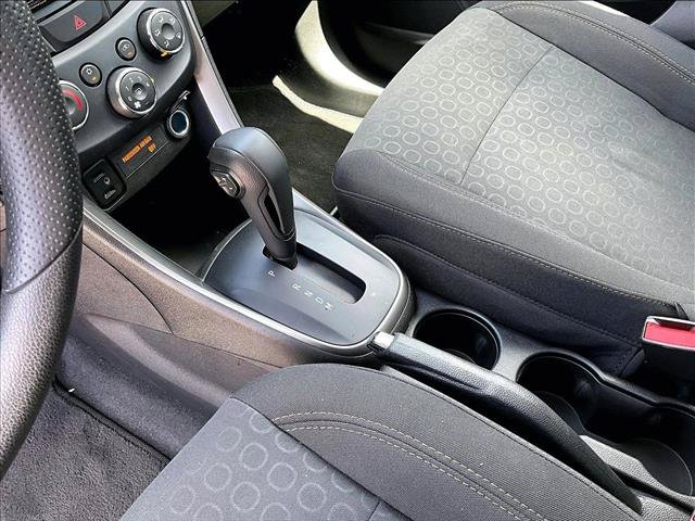 Used 2018 Chevrolet Trax LS FWD image 15