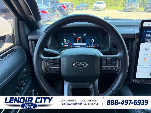 Used 2024 Ford Expedition Limited AWD/4WD image 16