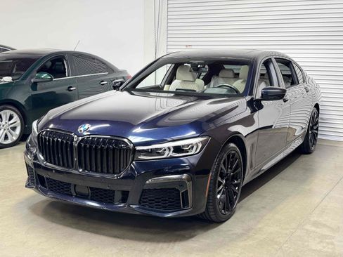 Used 2021 BMW 750i xDrive w/ Executive Package AWD/4WD image 70