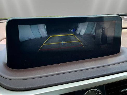 Used 2020 Lexus RX 450h AWD w/ Luxury Package image 14