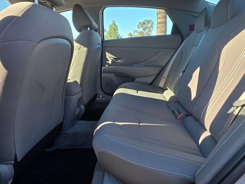 Certified 2025 Hyundai Elantra Sport image 11