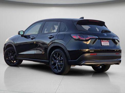 Used 2025 Honda HR-V Sport image 21
