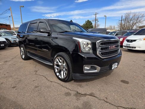 Used 2019 GMC Yukon XL SLT image 1