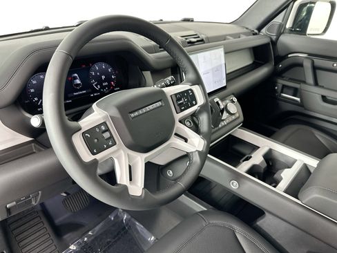 Used 2025 Land Rover Defender 110 S AWD/4WD image 10