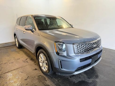 Used 2020 Kia Telluride LX AWD/4WD image 4