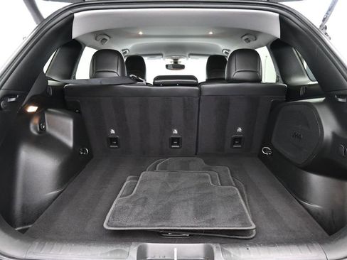 Used 2019 Jeep Cherokee Limited w/ Trailer Tow Group image 22