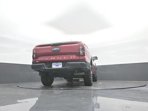 Certified 2025 Ford Ranger Lariat w/ FX4 Off-Road Package AWD/4WD image 39