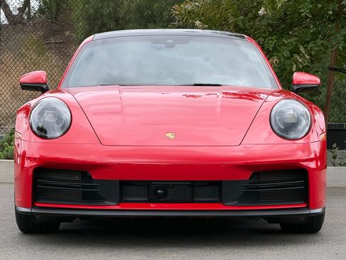 Certified 2025 Porsche 911 Carrera RWD image 10