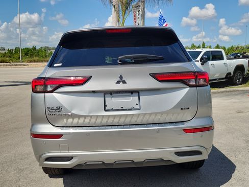 Used 2022 Mitsubishi Outlander SEL FWD image 6