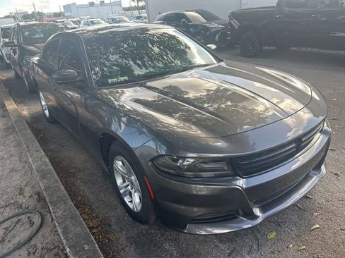 Used 2021 Dodge Charger SXT image 4