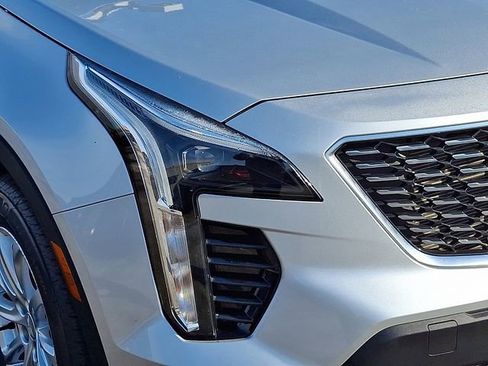 Certified 2022 Cadillac XT4 Luxury w/ Driver Awareness Package image 11