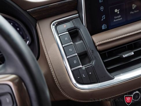 Used 2024 Chevrolet Suburban High Country AWD/4WD image 40