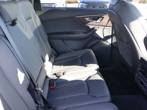 Used 2022 Audi Q7 2.0T Premium image 14