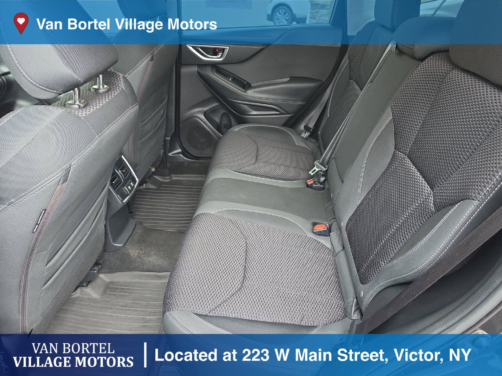 Used 2019 Subaru Forester Premium AWD/4WD image 25