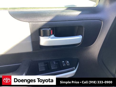 Used 2017 Toyota Tundra Limited image 27