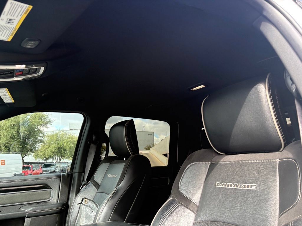 Used 2021 RAM 2500 Laramie w/ Night Edition AWD/4WD image 10