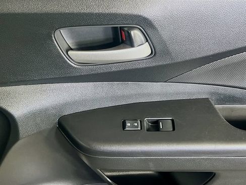Used 2016 Honda CR-V LX image 32