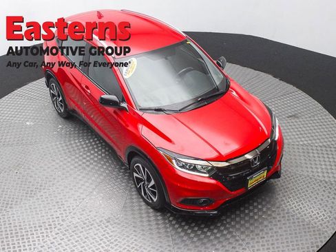 Used 2019 Honda HR-V Sport image 3