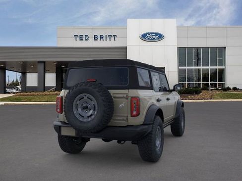 New 2025 Ford Bronco Badlands image 8