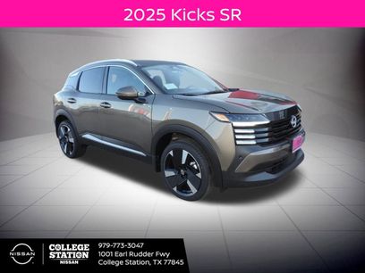 New 2025 Nissan Kicks SR