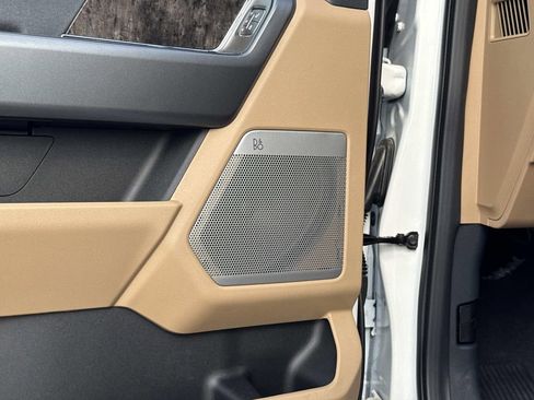 New 2025 Ford F250 Lariat w/ Chrome Package image 18