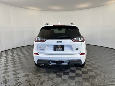 Used 2019 Jeep Cherokee Overland w/ Technology Group image 9