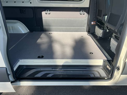 New 2025 Mercedes-Benz Sprinter 2500 image 12