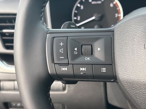 New 2026 Nissan Rogue SV image 18