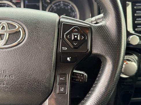 Used 2020 Toyota 4Runner TRD Off-Road Premium image 21