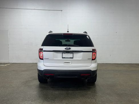 Used 2014 Ford Explorer Sport w/ Equipment Group 401A AWD/4WD image 4