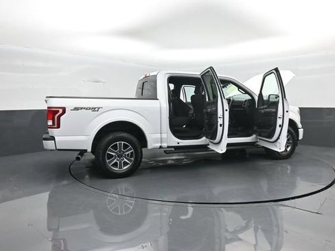 Used 2017 Ford F150 XLT w/ Equipment Group 302A Luxury AWD/4WD image 45