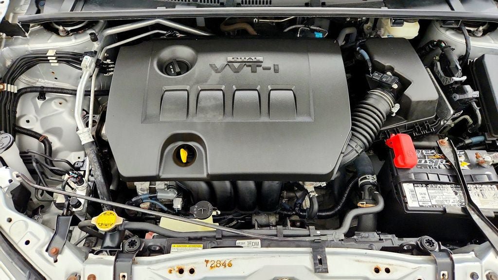 Used 2016 Toyota Corolla LE FWD image 26