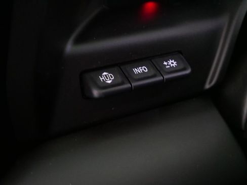 Used 2022 GMC Sierra 1500 AT4 w/ Technology Package image 19