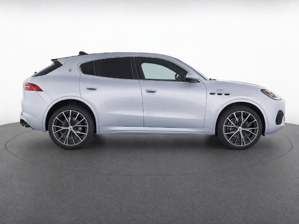 Used 2023 Maserati Grecale GT AWD/4WD image 7
