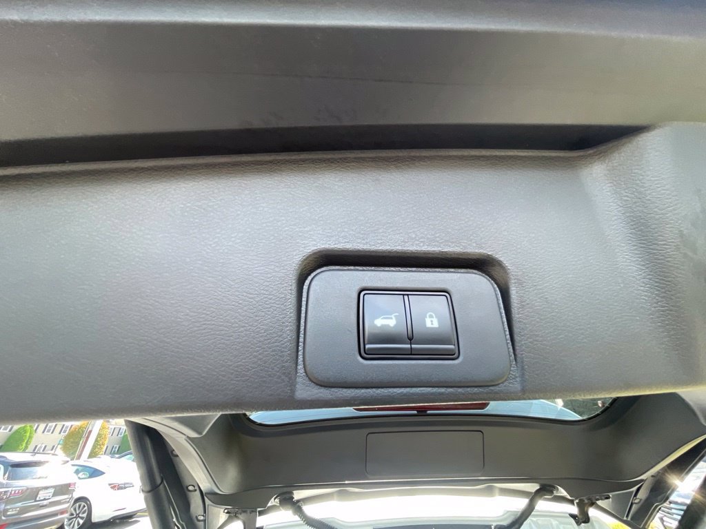 Certified 2025 Nissan Rogue SV AWD/4WD image 25