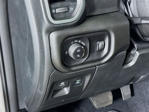 New 2026 RAM 1500 Express AWD/4WD image 14