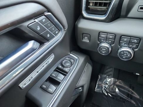 Used 2024 GMC Sierra 1500 Denali AWD/4WD image 38