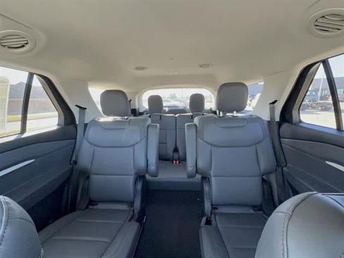 New 2026 Ford Explorer Active w/ Active Comfort Package image 10
