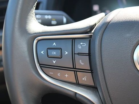 Certified 2025 Lexus UX 300h 300h image 18