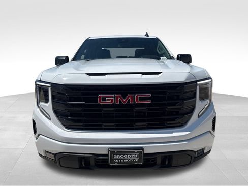 New 2026 GMC Sierra 1500 Elevation w/ Elevation Select Package AWD/4WD image 19